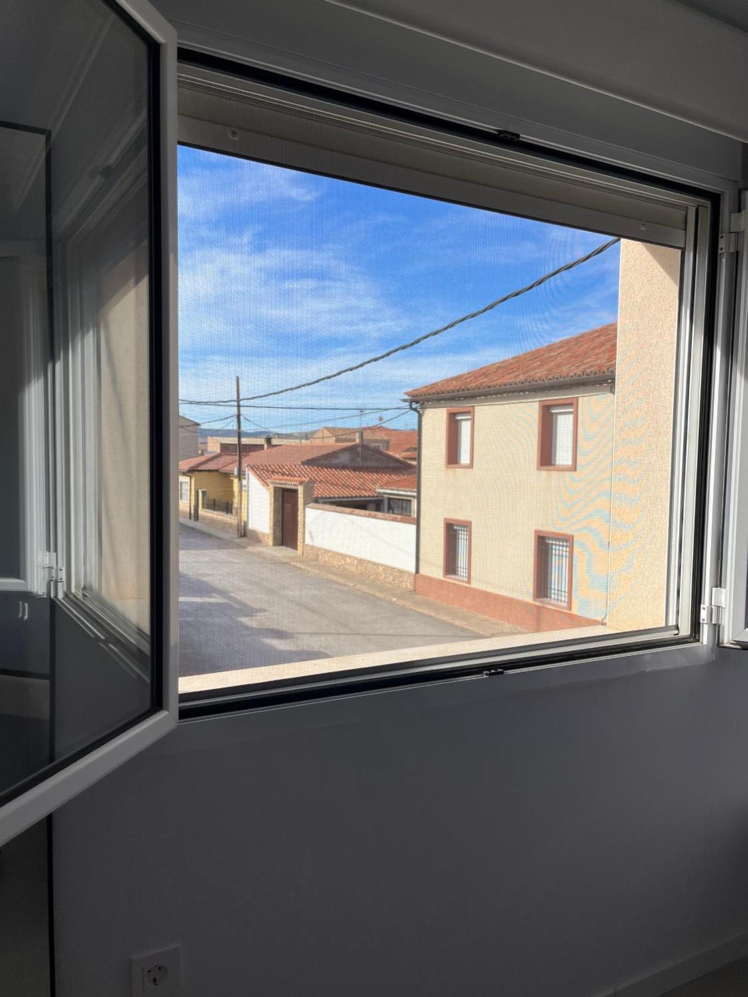 La Via Vila Santa Eulalia del Campo Exterior foto